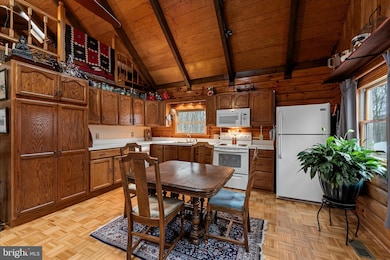 249 Crestview Ln, Berkeley Springs, WV 25411 - photo 5