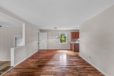 122 Lakewood Dr, Jacksonville, NC 28546 - photo 7