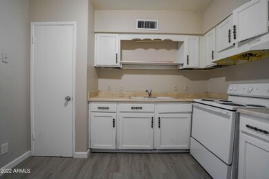 2330 E Broadway Rd unit B, Mesa, AZ 85204 - photo 7