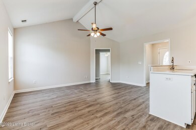 660 Helm Ln, Mount Washington, KY 40047 - photo 5