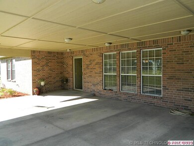 Large Covered Porch that is Wheelchair Accessible