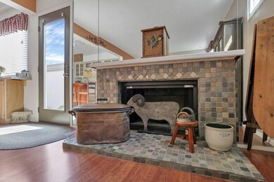 592 Banningway Dr unit D, Columbus, OH 43213 - photo 6