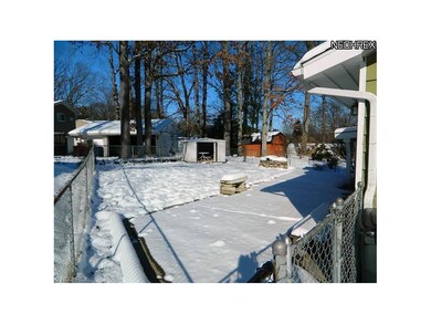 1040 Kevin Dr, Akron, OH 44313 - photo 4