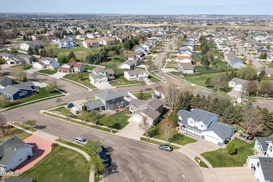 638 Brunswick Cir-6