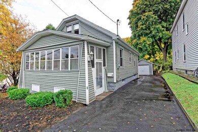 18 Halcyon St, Schenectady, NY 12302 - photo 2