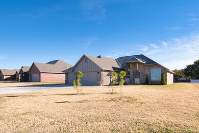 1404 N Oak, Seiling, OK 73663 - photo 3