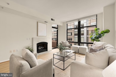 Clarendon 1021 unit 702, Arlington, VA 22201 - photo 3