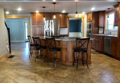 38 Lyon St, Ludlow, MA 01056 - photo 4