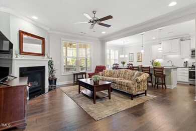 468 Talons Rst Wy living room