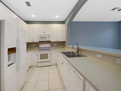 112 Via Aurelia Kitchen