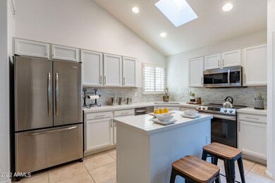 75th kitchen 3