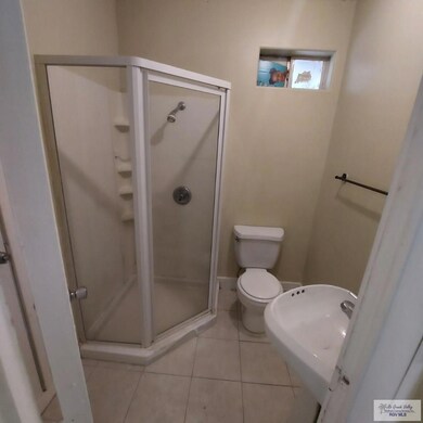 230 E Caffery Ave, Pharr, TX 78577 - photo 5