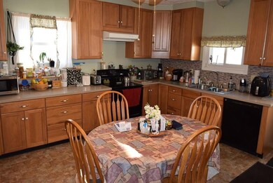 15 Memorial St, Lisbon, ME 04250 - photo 6