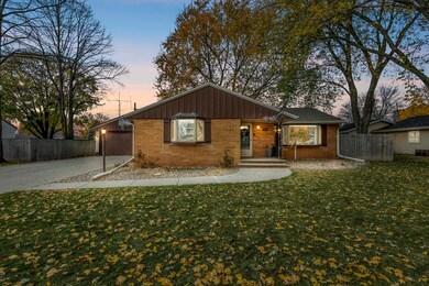 906 Silver St, de Pere, WI 54115 - photo 2