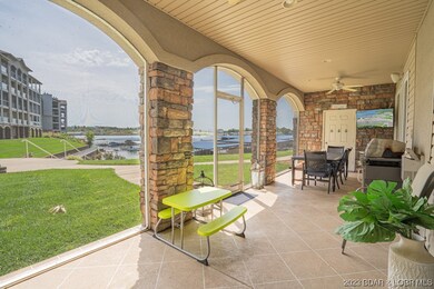 1215 Lands End Pkwy unit 611, Osage Beach, MO 65065 - photo 2