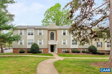 1358 Villa Way unit A, Charlottesville, VA 22903 - photo 2