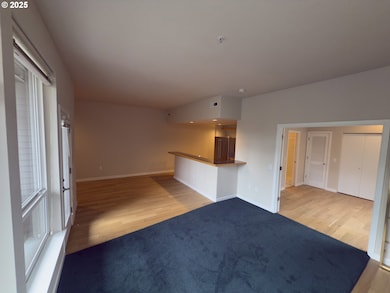 2327 NW Northrup St unit 8, Portland, OR 97210 - photo 6