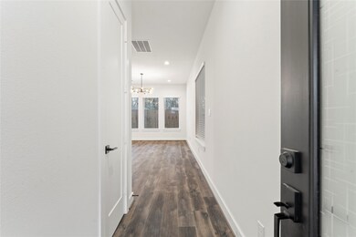 5713 White Magnolia St, Houston, TX 77091 - photo 3