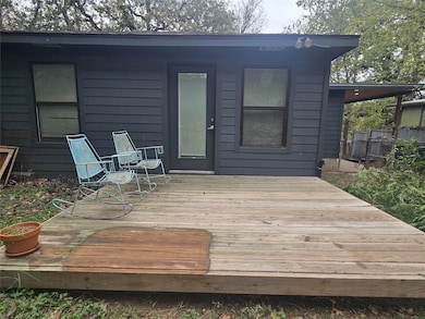 1307 Deloney St, Austin, TX 78721 - photo 3