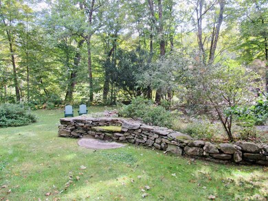 37 Dover Rd, Newfane, VT 05362 - photo 4