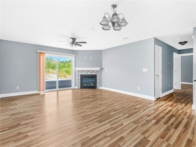 11 Gray Coach Ln unit 1109, Cranston, RI 02921 - photo 4