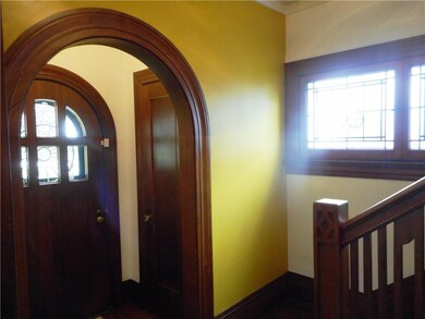 Front entry foyer...