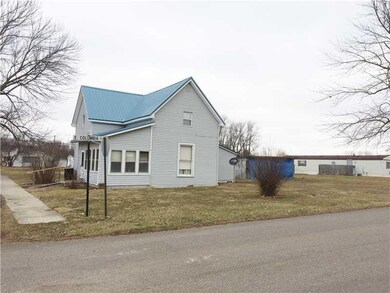 101 East St, Roachdale, IN 46172 - photo 4