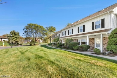 38 Yarmouth Ct unit Y38, Scotch Plains, NJ 07076 - photo 4