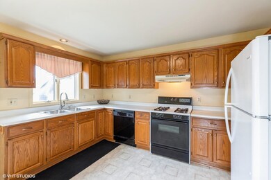 03_1841WAshSt_177001_Kitchen_Large