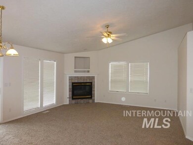 1420 Lois Ln, Nampa, ID 83686 - photo 4