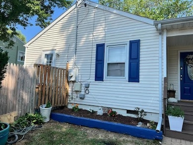 301 Laurel Rd, Northport, NY 11768 - photo 6