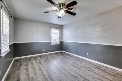 773 Treadwell Dr, Hurst, TX 76053 - photo 4