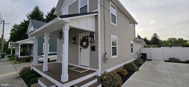 107 N Mechanic St, Wyoming, DE 19934 - photo 2