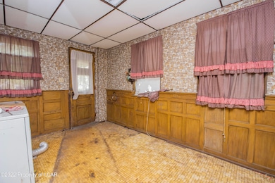 705 Landis St, Scranton, PA 18504 - photo 3