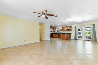 1318 SE Vestridge Ln, Port Saint Lucie, FL 34952 - photo 5