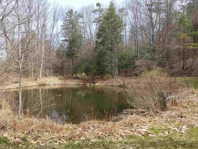 543 Hanover St, Claremont, NH 03743 - photo 2