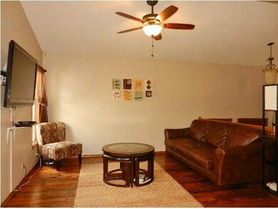 Vaulted Ceiling works well together with the Beaut