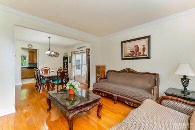 70 Melbloum Ln, Edison, NJ 08837 - photo 7