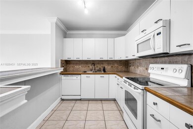 Narjana Lakes unit C3N, Homestead, FL 33032 - photo 4