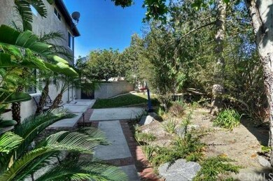 Large side yard