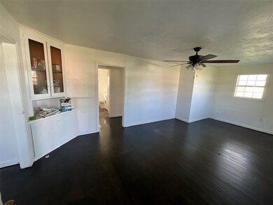1404 3rd St, Bay City, TX 77414 - photo 5
