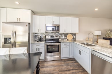 94 N Bridebrook Rd unit 310, East Lyme, CT 06357 - photo 6