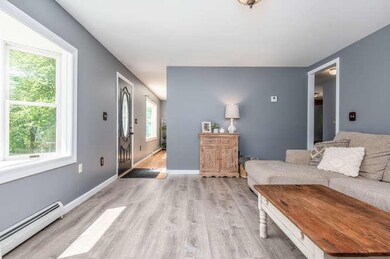 7 Norman Ct Berwick ME 03901-small-006-0