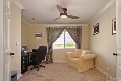 Down stairs optional 5th bedroom complete with dou