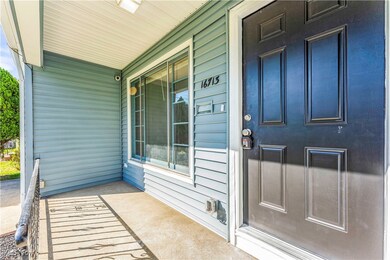 16713 Raymond St, Maple Heights, OH 44137 - photo 3