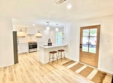 505 W Peach St, Fredericksburg, TX 78624 - photo 3