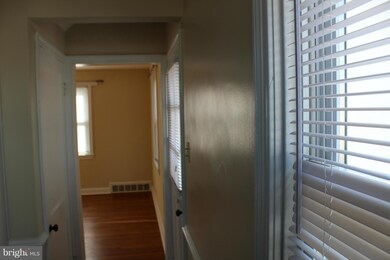 1048 Columbia Rd, Hagerstown, MD 21742 - photo 6