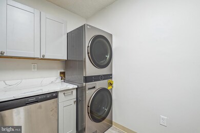 Skyline Plaza unit 818S, Baileys Crossroads, VA 22041 - photo 6