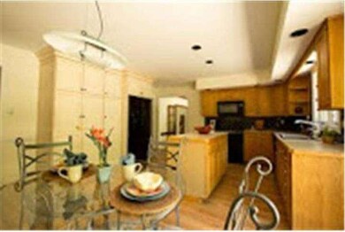 145 Barton Dr, Spring City, PA 19475 - photo 7