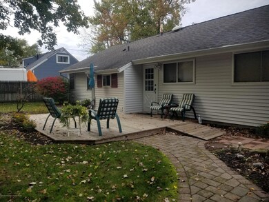 20 Appleton Dr, Hazlet, NJ 07730 - photo 2